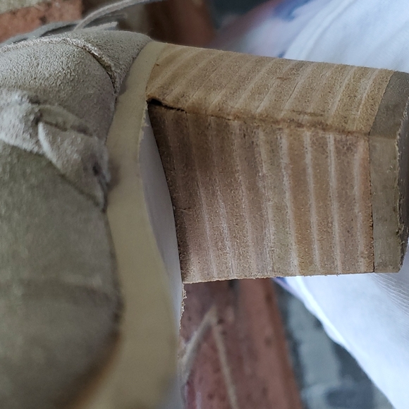 Leather side zip booties- sz. 9.5 - Picture 8 of 9